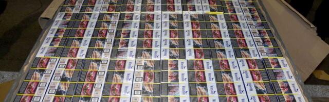 Muškarac iz Surdulice pokušao da u fotelji prokrijumčari 5.260 paklica cigareta