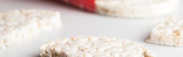 Hrskavi pirinčani kolačići iz rerne – savršen način da iskoristite ostatak pirinča