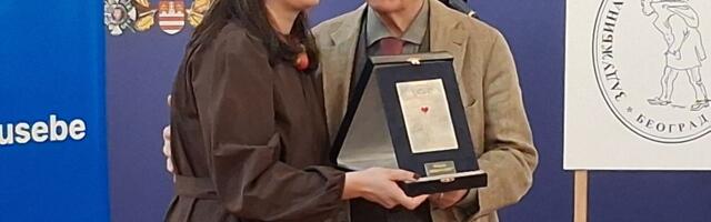 Sanji Savić Milosavljević uručena nagrada "Momo Kapor": Gest Matije Bećkovića je bio vredan divljenja