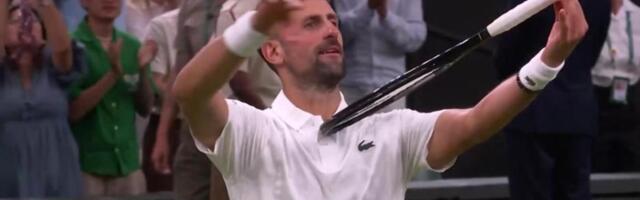 Samo kako on zna i Tara znaju: Novak zasvirao violinu i plasirao se u drugo kolo Vimbldona!