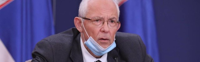 Predragu Konu danima ništa nije smetalo, a sad se buni: ljudi nas bojkotuju jer odbijaju da nose masku u baštama