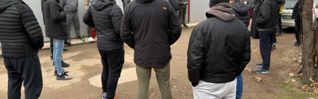 Meštani Ohridskog naselja najavili blokadu puta Leskovac-Vučje ako im se ne ispune zahtevi