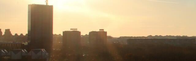 Naoblačenje sa kišom stiže u Srbiju, dan uglavnom sunčan i vetrovit: Najviša dnevna do 18 °C