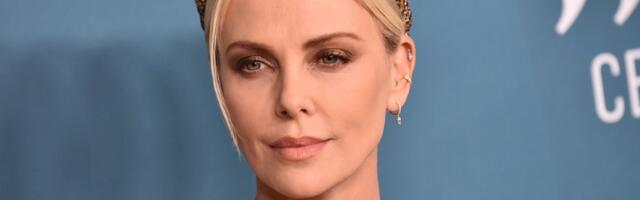 Mreže bruje o MLADOLIKOM IZGLEDU Šarliz Teron (50): Oglasio se plastični hirurg (FOTO)