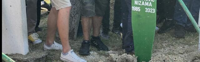 Sahranjena Nizama Hećimović! "Neka ti je laka zemlja" - jauci odjekuju Mionicom (FOTO/VIDEO)