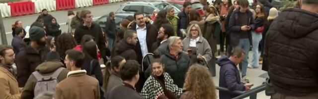Protest podrške ispred Palate pravde za devetoro uhapšenih nakon Vidovdanskog protesta