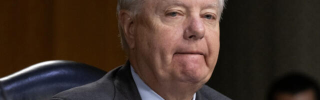 Трампов сенатор означен као терориста позива да се удари на „руску флоту у сенци“