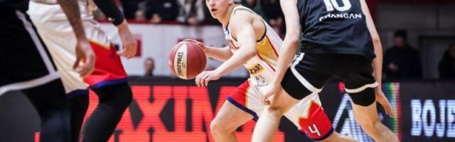 Partizan vodi u Čačku, na tribinama lice koje raduje navijače oba kluba (FOTO)