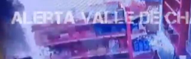 KAMERA SNIMILA BRUTALAN NAPAD NARKO-KARTELA HALISKO! Uleću u prodavnicu punu ljudi, bacaju Molotovljev koktel, sve izgorelo kroz par sekundi (VIDEO)