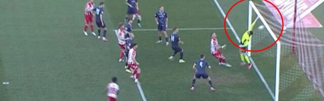 Ovako je Zvezda povela u trećem minutu: Golman Napretka glavom ubacio loptu u svoju mrežu