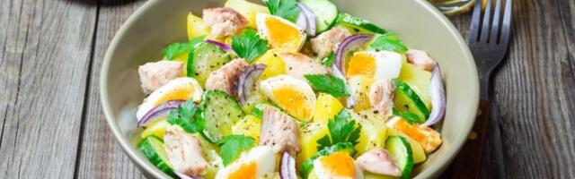 Prolećna salata sa jajima i povrćem: Kremasta, šarena i savršena za vaskršnju trpezu