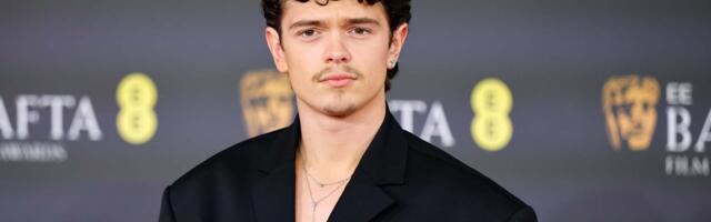 Glumac koji ne žuri: Noa Džup, poznat po ulogama u „Tihom mestu“ i „Hamnetu“ – najzreliji glas svoje generacije