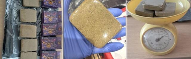 Poštom poslao drogu, ovako su carinici "provalili" pošiljku: Zaplenjeno pola kilograma hašiša (FOTO)