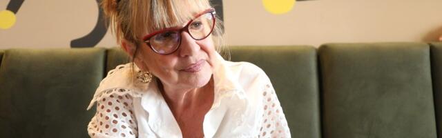 "Neću više da pišem za džabe": Srpska književnica (66) otvorila profil na SAJTU ZA ODRASLE: "Ima muškaraca koji ne dobiju lepu reč kod kuće"