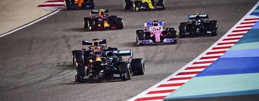Hamilton pobedio u haotičnoj trci u Bahreinu