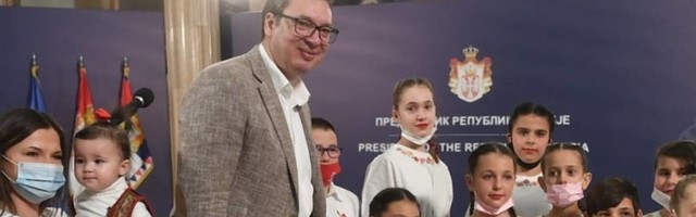 Minja Subota, Leo Martin ili Aleksandar Vučić - rođendanska torta za predsednika postala viral