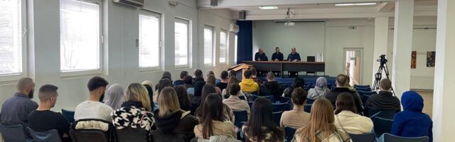 Na UNINP-u organizirano predavanje o značaju dobrovoljnog davanja krvi