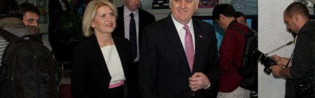 SNS PLEMSTVO Nikolići se ODOMAĆILI u državnoj vili, Dragica prijavljena - sve predsedničke povlastice u punom jeku