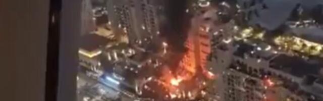 DUBAI U PLAMENU! Gori poznata turistička atrakcija: Jezivi snimci iz Emirata (FOTO, VIDEO)