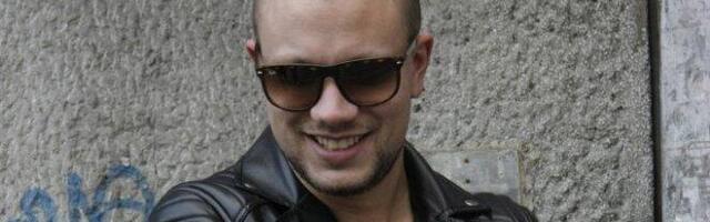 ISPLIVAO SNIMAK ŽESTOKOG SE*SA RELJE POPOVIĆA I OVE DEVOJKE! Niko ne može da veruje šta je pevač uradio! (FOTO)