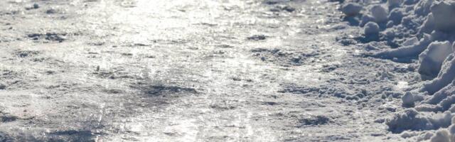 Putevi Srbije upozorili vozače na poledicu tokom noći i sutra ujutro