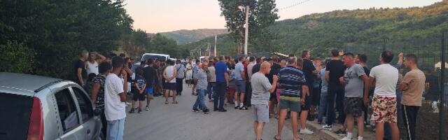 Mještani blokirali prilaz Reciklažnom centru