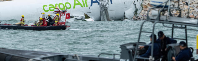 Pronađene crne kutije srušenog Boinga 744 u Hongkongu