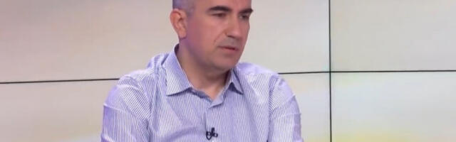 Управа факултета, на челу са деканом Синанијем, дозволила групи студената да крши правила и статут