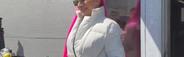 "SPEKTAKULARAN POVRATAK!“ Zorica Brunclik dočekana gromoglasnim aplauzom – žiri poleteo u zagrljaj! (VIDEO)