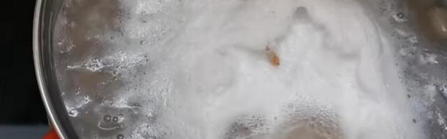 Nikada ne potapajte pasulj u vodu, već u ovu tečnost: Nećete biti naduveni ni posle 2 tanjira sa kupus salatom