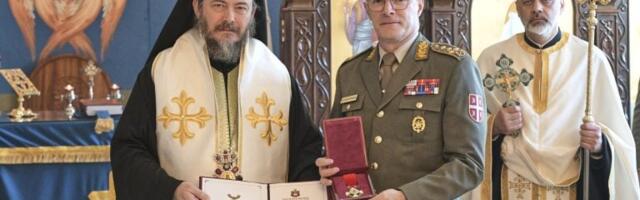 General Mojsilović dobio crkveno odlikovanje