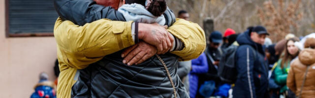 „Шатл миграција“ Украјинаца: Празници код куће, живот без мобилизације у ЕУ