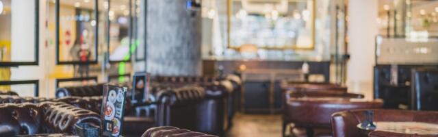 Bar u Japanu gde se otkaz  plaća  besplatnim pićem: mesto gde ljudi odlučuju o životnim prekretnicama