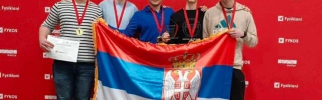 Kraljevački gimnazijalac deo pobedničkog tima na prestižnom evropskom takmičenju iz fizike