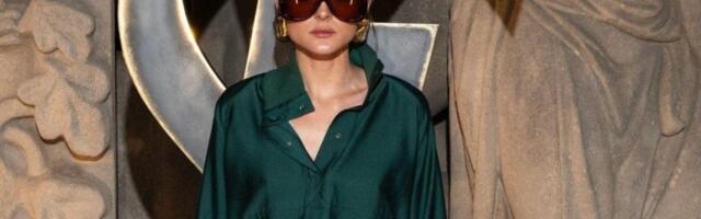 Pevačica u bapskim gaćama zapalila Pariz: Skandal na Nedelji mode - zaboravila suknju kod kuće (FOTO)