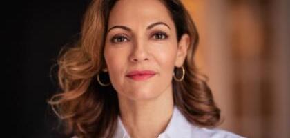 Saša i njena sestra bliznakinja saznali da imaju različite roditelje: Uradile DNK test pa otkrile šokantnu tajnu