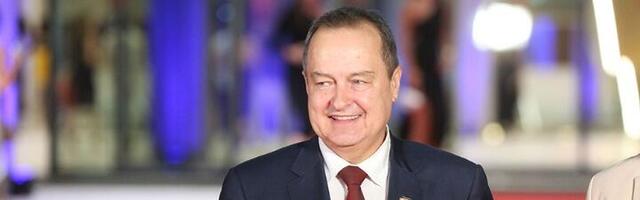 Poslanik SNS-a izvređao Ivicu Dačića (FOTO)