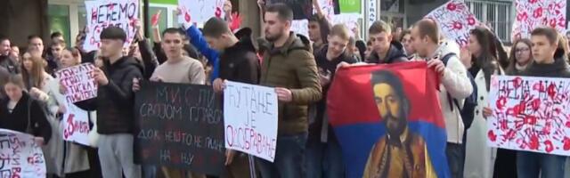 Napeto u Valjevu, sukob građana sa policijom