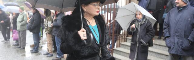 Majmun Zvrle izvršio samoubistvo zbog naše pevačice: Ona otkrila kako je njen ljubimac okončao život