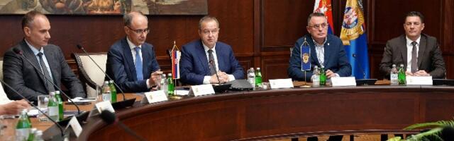 Dačić na sednici o bezbednosti u saobraćaju: Odlučno sankcionišemo najteže prekršaje!