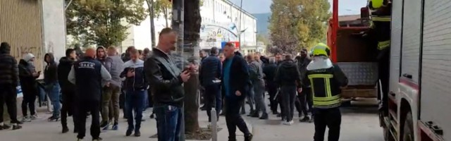 KoSSev journalists pressured by protesters in Mitrovica