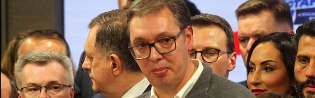 Analitičari o ostavkama Đurića i Vučevića: Vučić da zove strance da mu kažu šta da radi