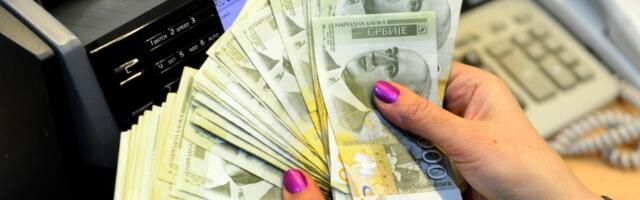 Roditeljima osnovaca i srednjoškolaca 20.000 dinara pomoći