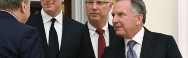 Виткоф и Кушнер известили Трампа о састанку с Путином