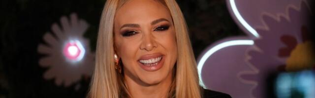 MIlica Todorović pokazala stomak u poodmakloj trudnoći - On se ne odvaja od nje (FOTO)