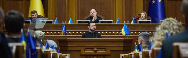 (VIDEO) Redovi za WC u ukrajinskoj skupštini! Poslanici Zelenskog masovno dobili dijareju - drama u Kijevu, svi sumnjaju na najgore