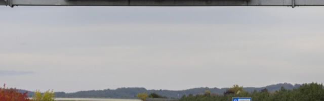 Возите слободно, Пељешки мост неће пасти