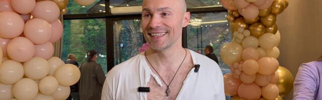 Aca Sofronijević napravio gala slavlje! "Iscepali ga" na vratima, okupio estradu - dobio rakiju Halida Bešlića