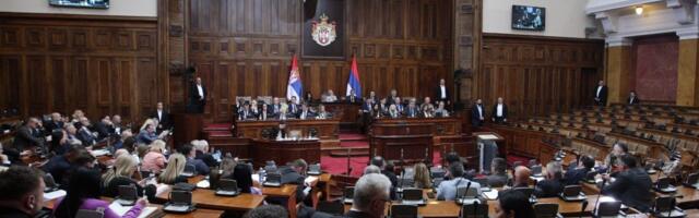 Skupština usvojila izborne zakone! Blokaderi više neće moći da kukaju (FOTO)