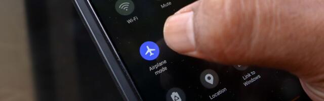 Avionski režim nije samo za let: Ovaj trik može spasiti bateriju telefona